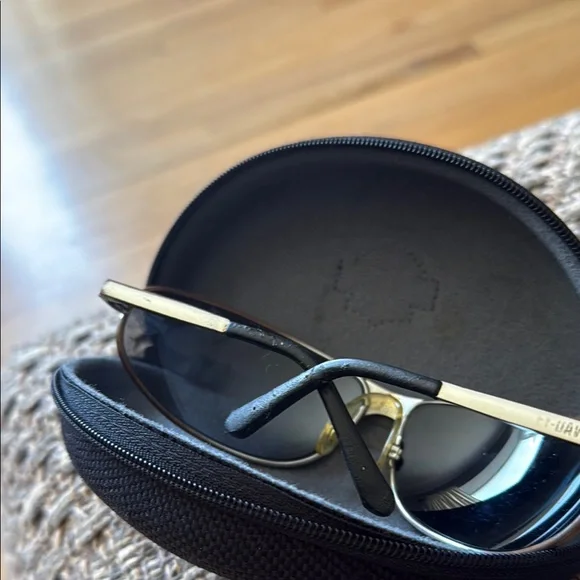 Harley-Davidson Black Sunglasses with Iconic Emblem - Picture 8 of 13